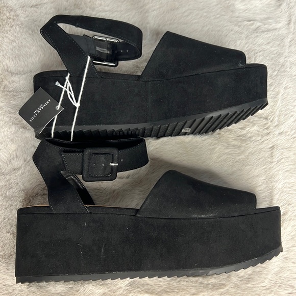 American Eagle Outfitters Platform Sandals - Picture 5 of 10